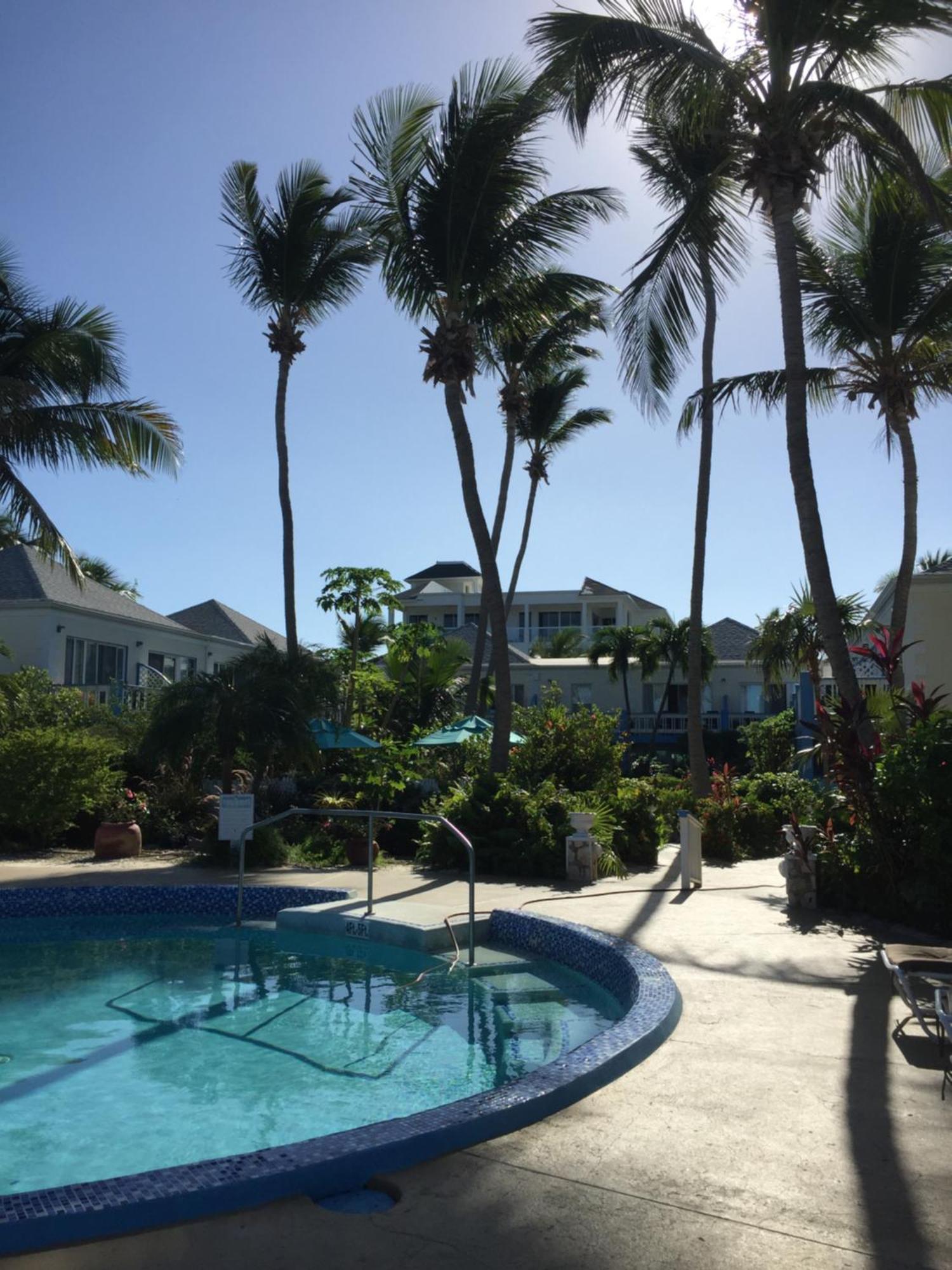 Sibonne Beach Hotel Grace Bay Exterior photo